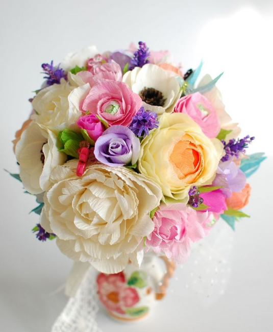 Elegant bouquet of flowers from corrugated paper