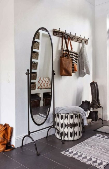 Expand your space with a mirror