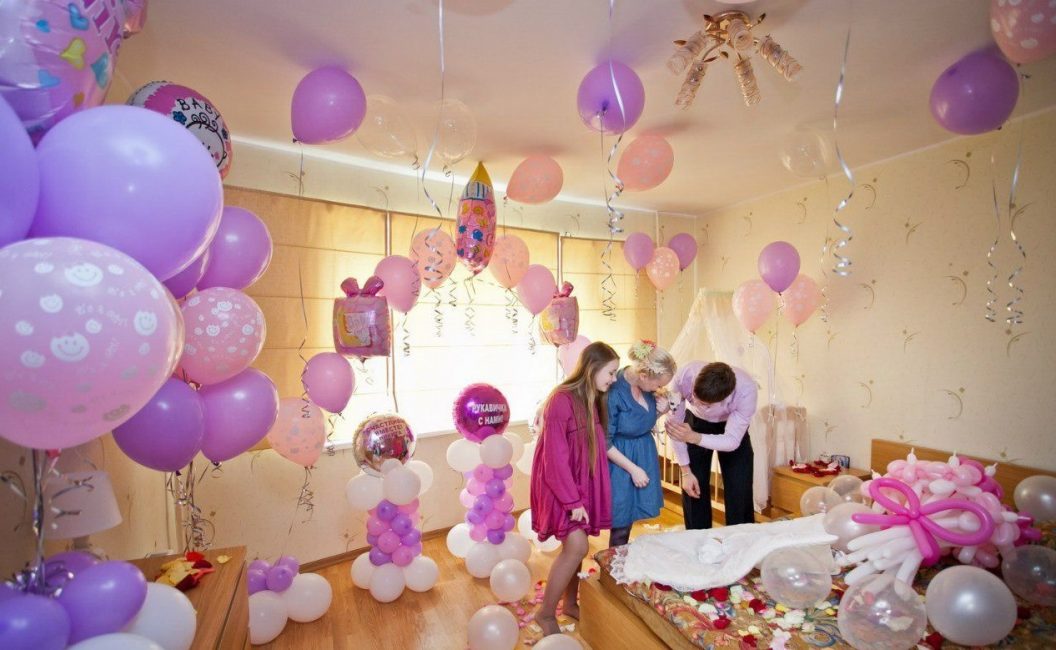 Helium balloons - hanging under the ceiling, will not interfere under your feet