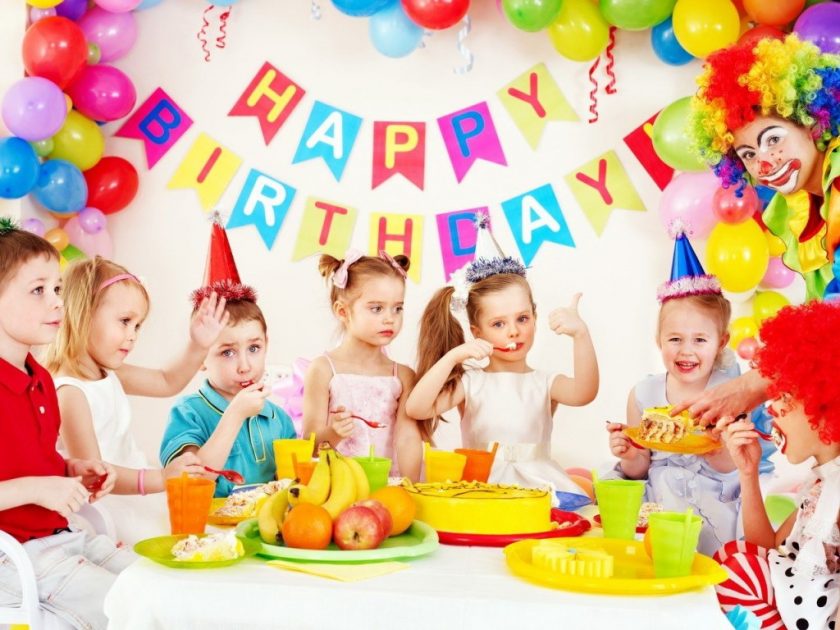 Πώς να διακοσμήσετε το δωμάτιο για τα γενέθλια του παιδιού με τα χέρια του; (180+ ιδέες για φωτογραφίες) Κατασκευάζουμε ανάλογα με τις ανάγκες ηλικίας