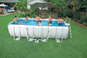 Comment faire une piscine à la maison de campagne Les mains (165+ Photos)? Cadre, intérieur, béton - Quel est le meilleur?