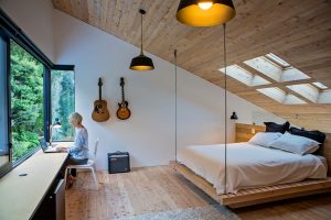 Tavan arasında ev tasarımı (170+ Fotoğraf) - Oda iç dekorasyon seçenekleri