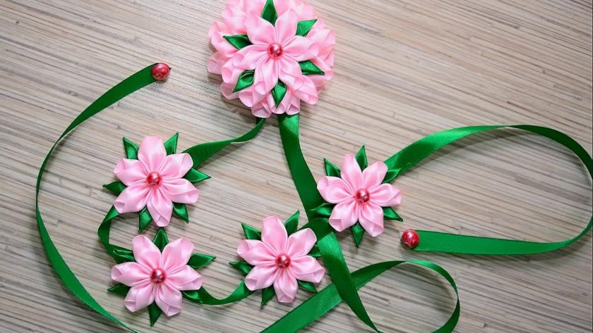 Cara Membuat  Bunga  dari  Reben dengan Tangan Anda Sendiri 
