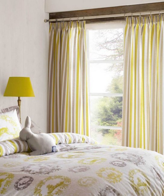 Cheerful tones in bedroom design
