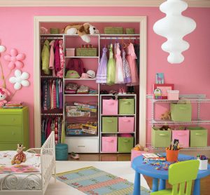 Kleiderschrank im Kinderzimmer: Wie kann man mit der Wahl nicht einen Fehler machen? 205+ (Foto) Design mit Optionen (Schiebeschrank, Ecke, eingebaut)