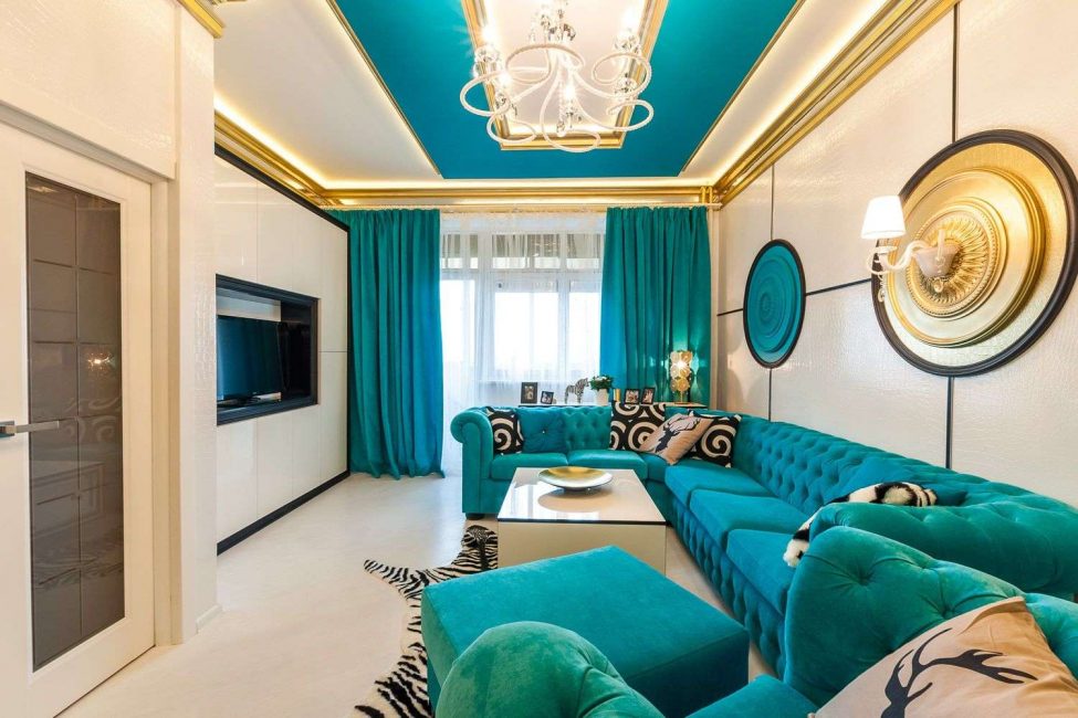 Belle turquoise de luxe avec une touche d'or