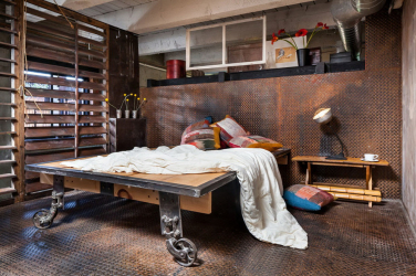 Wooden bed as a means of improving well-being. Kids, bunk, double - features of use and choice