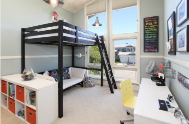 Projetar um quarto de crianças com um sofá macio: como e onde devo colocá-lo?