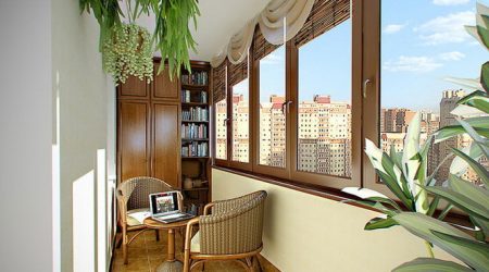 Балкон декорация в Хрушчов: 225+ (Снимка) - Идеи за изработка на красиви дизайни