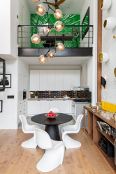 การออกแบบตกแต่งภายในของทาวน์เฮ้าส์ในสไตล์ทันสมัย: 155+ (Photo) โครงการสำหรับห้องนั่งเล่นห้องครัวลานภายใน