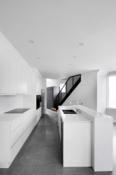 Интериорният дизайн на градската къща в модерен стил: 155+ (Фото) проекти за дневна, кухня, двор
