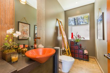 Thiết kế phòng tắm trong một ngôi nhà gỗ (hơn 200 hình ảnh): Trang trí DIY (trần, sàn, tường)