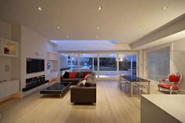 Basic Modern styles in the design of the living room: 180+ Photos of combinations of colors in the interior