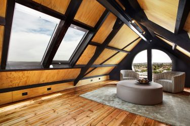 Красива едноетажна къща с таван (100+ Фотопроекта). Защо е едновременно стилно и евтино?