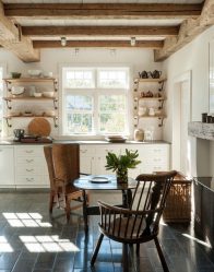 Comment faire une cuisine en bois Les mains (210+ Photos): Choisir des meubles pour un design élégant