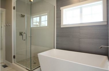 Which Doors to the toilet and bathroom is better? 170 Options for your choice (glass, plastic, sliding)