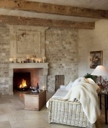 O interior da sala de estar no estilo da Provence - o charme da França em sua casa (mais de 170 fotos)