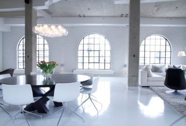 El diseño de la sala de estar en el color de la nieve blanca: creamos obras maestras de élite. Más de 135 fotos de soluciones de estilo real en el interior.
