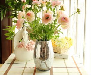 Изкуствени цветя за домашен интериор: Красота от много години (букети, композиции, екзибани)