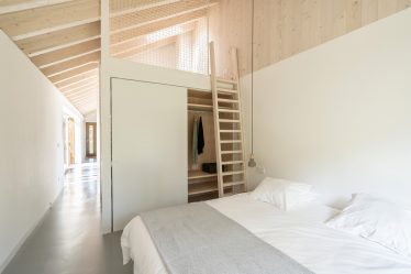 Huisontwerp met zolder (170+ foto's) - Opties voor binnenhuisdecoratie