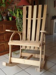 เก้าอี้โยกในการตกแต่งภายใน: เฟอร์นิเจอร์ที่ยอดเยี่ยมที่จะทำให้บ้านของคุณสะดวกสบายมากขึ้น 160+ (รูปถ่าย) ทำด้วยตัวเองด้วยไม้โลหะไม้อัด