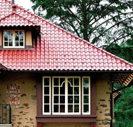 What are the roofs of houses? Material, painting, insulation - Phased technology work