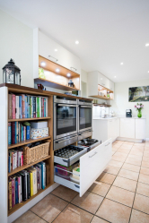 Кухненски интериор с ниша: правилно декорираме кухненското пространство (в стената, под прозореца, в ъгъла)