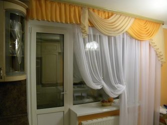 Design lambrequin curtains in the kitchen (145 + Photo): not an easy, but doable task of registration