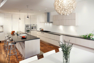 Illuminazione adeguata in cucina: opzioni moderne per un design accogliente (155+ foto)