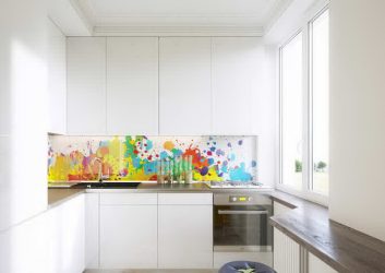 การตกแต่งผนังในห้องครัว: 205+ ตัวเลือกรูปภาพ (แผงลามิเนตฉาบปูน) วิธีการรวมการปฏิบัติจริงกับความสวยงาม?