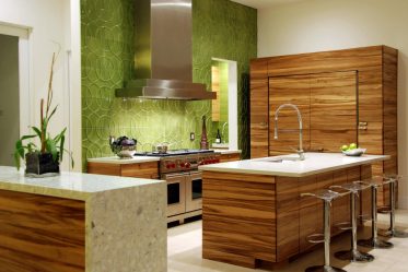 Стенна декорация в кухнята: 205+ опции за снимки (панели, ламинат, мазилка). Как да съчетаем практичността с естетиката?
