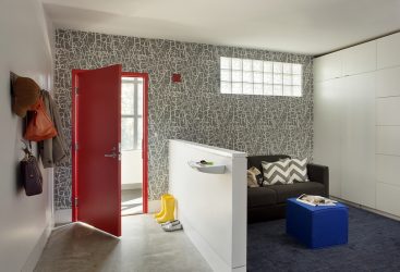 Koridordaki iç mekan seçenekleri: 225+ Fotoğraf Tasarımları (taş / laminat / fayans / fresk). Hangi duvar rengi daha iyi?