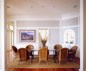 Ovaler Tisch in der Küche - Universalversion für jedes Interieur (210+ Fotos von Schiebe-, Glas- und Holzmodellen)