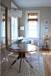 Oval bord i köket - Universell version för alla inredning (210 + Bilder av glid-, glas- och trämodeller)