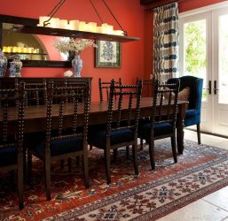 Οβάλ τραπέζι στην κουζίνα - Καθολική έκδοση για κάθε εσωτερικό χώρο (210+ φωτογραφίες συρόμενων, γυάλινων και ξύλινων μοντέλων)