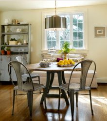 Mutfakta oval masa - Herhangi bir iç mekan için üniversal versiyon (210+ Sürgülü, cam ve ahşap modellerin fotoğrafları)