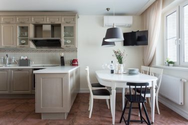 Mesa oval na cozinha - Versão universal para qualquer interior (mais de 210 fotos de modelos deslizantes, de vidro e de madeira)