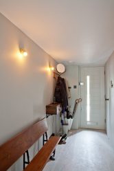 Portas de entrada de plástico em uma casa privada (145 + Foto): Como fazer e de forma segura e bonita?