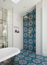 Küçük bir banyo için fayans (150+ Tasarım Fotoğrafları): Stil ve dekorun en uygun kombinasyonu