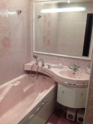 Fliesen für ein kleines Badezimmer (über 150 Designfotos): Die optimale Kombination aus Stil und Dekor