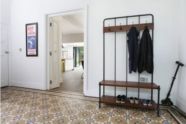 Piastrelle sul pavimento nel corridoio (245 foto +) - Come scegliere e mettere? Opzioni moderne e belle