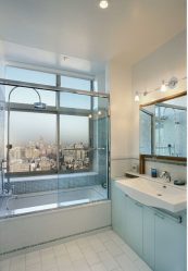 A escolha de cortinas no banheiro: 175+ (foto) para o seu design (tecido, plástico, vidro)