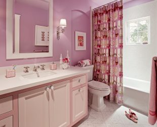 The choice of curtains in the bathroom: 175+ (Photo) for your design (fabric, plastic, glass)