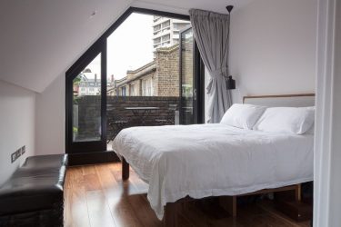 Modernes Design von Vorhängen für das Schlafzimmer - Wichtige Details, über die jeder Bescheid wissen sollte