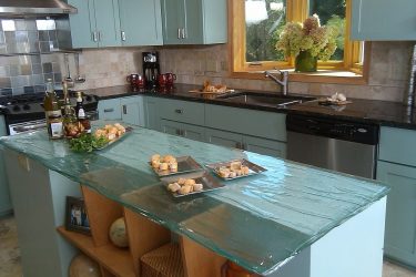 Glazen tafels - betrouwbaarheid en exclusiviteit van het interieur. 285+ (foto) opties met smaak van een ontwerper