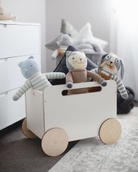 Giá để sách và đồ chơi trong phòng trẻ: Giải pháp hệ thống lưu trữ tự làm đơn giản và độc đáo (225 + Ảnh)