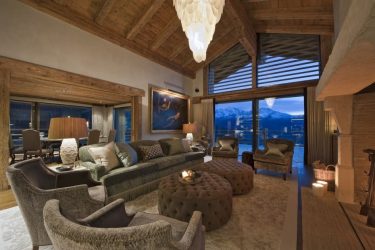 Интериорът на къщата в стила на хижите: Как да създадем алпийска приказка? 210+ Дизайн на снимки отвътре и отвън