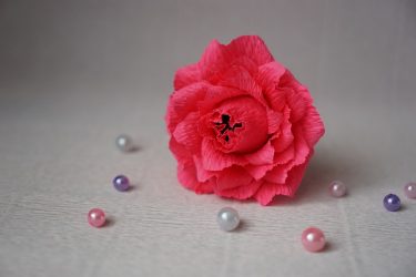 Come realizzare fiori con la carta ondulata con le tue stesse mani? 125 foto e 5 workshop semplici