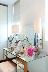 Meja persalinan dengan cermin dan pencahayaan: Pilihan 140+ (Foto) untuk bilik tidur anda