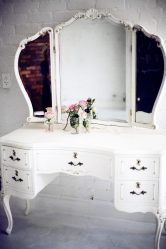 Kaptafel met spiegel en verlichting: 140+ (foto) Opties voor uw slaapkamer